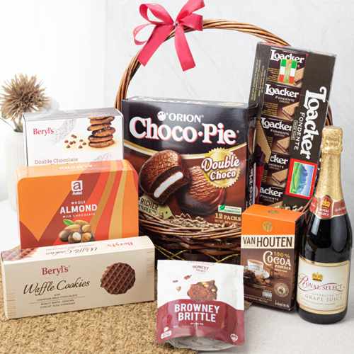 Captivating  Chocolate Hamper-Send Chocolate Hampers To Singapore