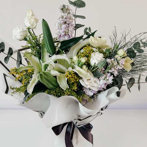 White Lily Rose Arrangement-Flowers To Send For Anniversary