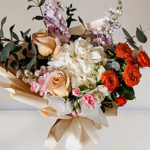 Delightful Symbolizing Arrangement-Flowers To Send For Congratulations