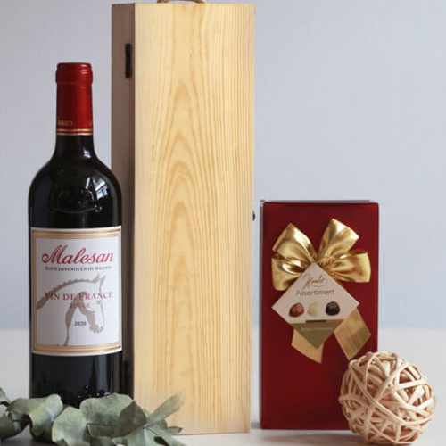 Red Wine And Belgian Chocolates-Wine And Chocolate Gifts Singapore