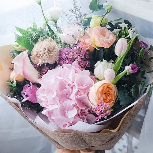 - Pink Flowers Bouquet Delivery